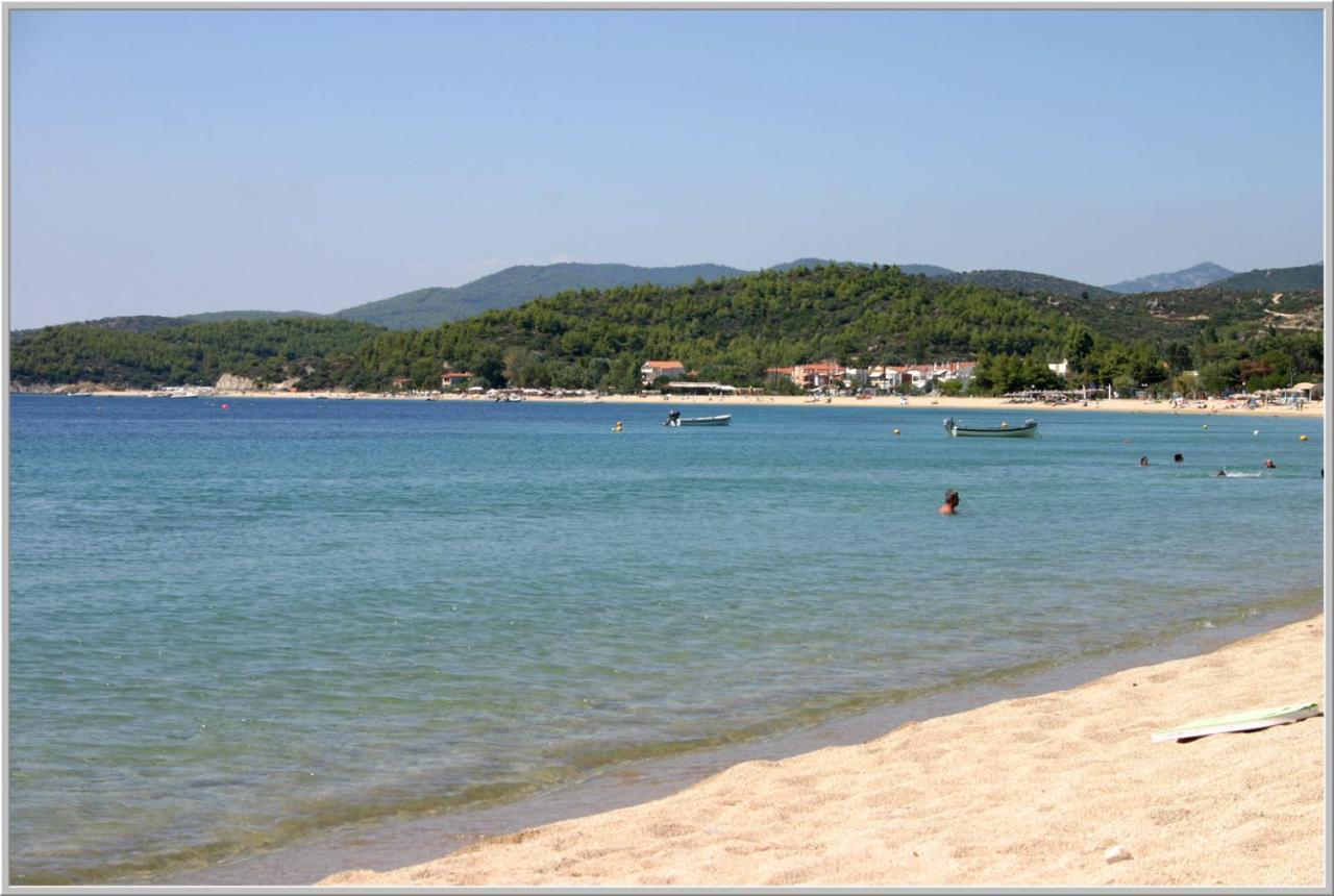Just 20 Meters From The Beach Торони Экстерьер фото